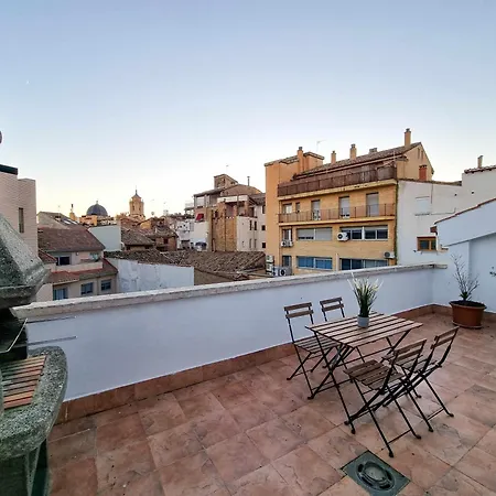 El Alce Del Pilar Comotucasa ウエスカ